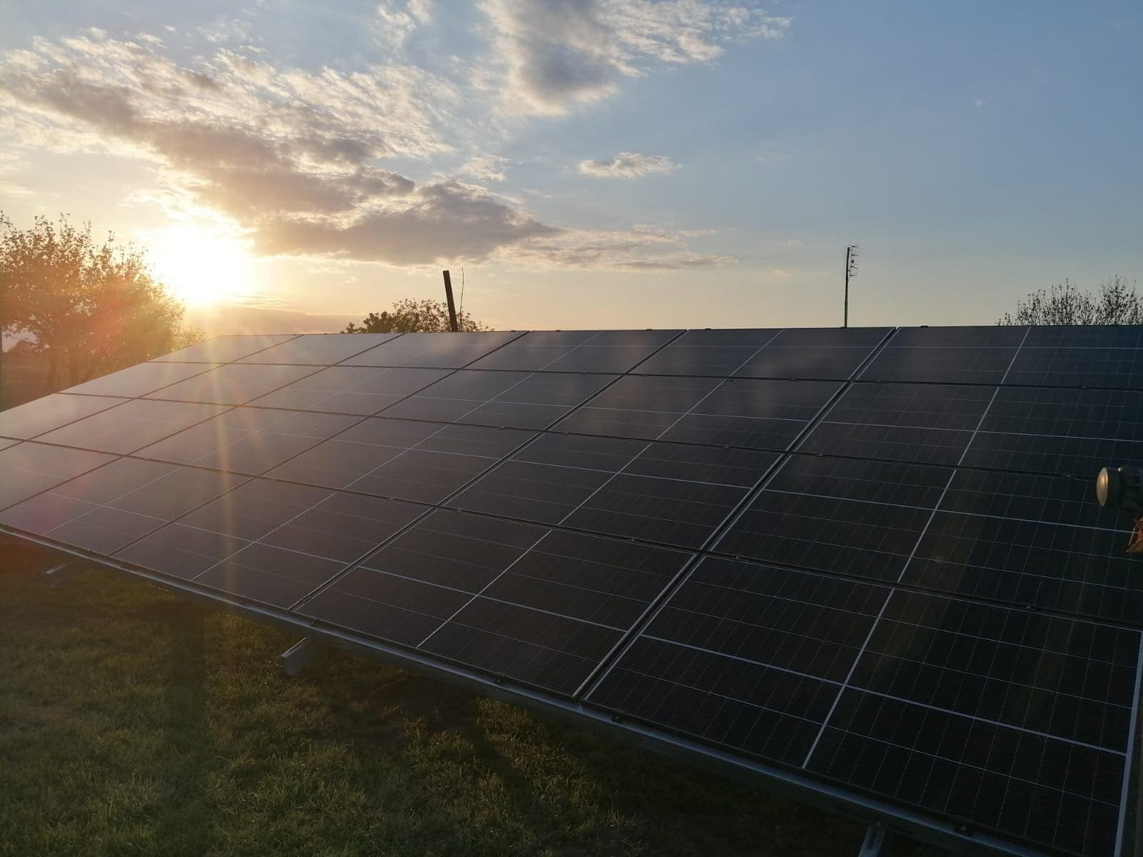 Cedynia, instalacja 9,72 kWp, Sofar 8.8KTLX + Risen 405 Wp, grunt